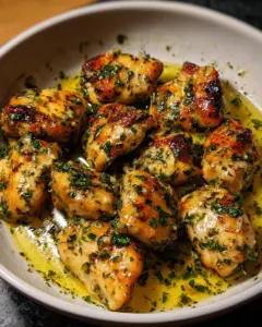 Garlic Butter Chicken (4 Ingredient Sauce)